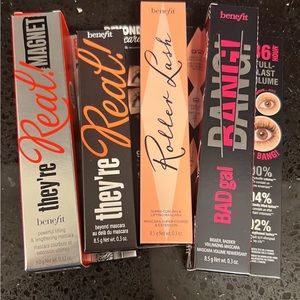 Benefit Cosmetics Full-Size Mascara bundle x 4 NIB!